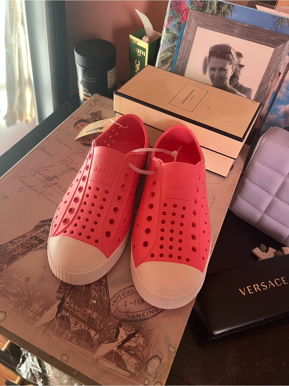Native Kids Jefferson Slip-On Shoes in Bright Coral and White